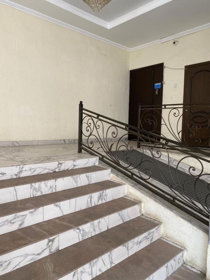 Comfortable Apartment Bishkek Exteriör bild