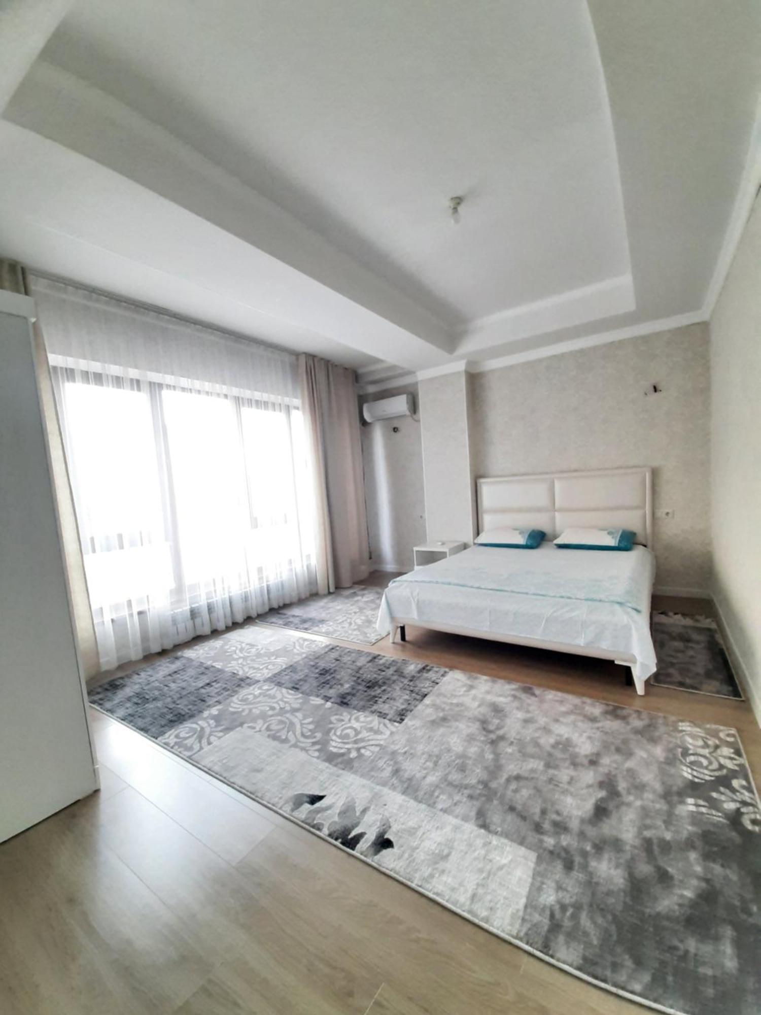 Comfortable Apartment Bishkek Exteriör bild