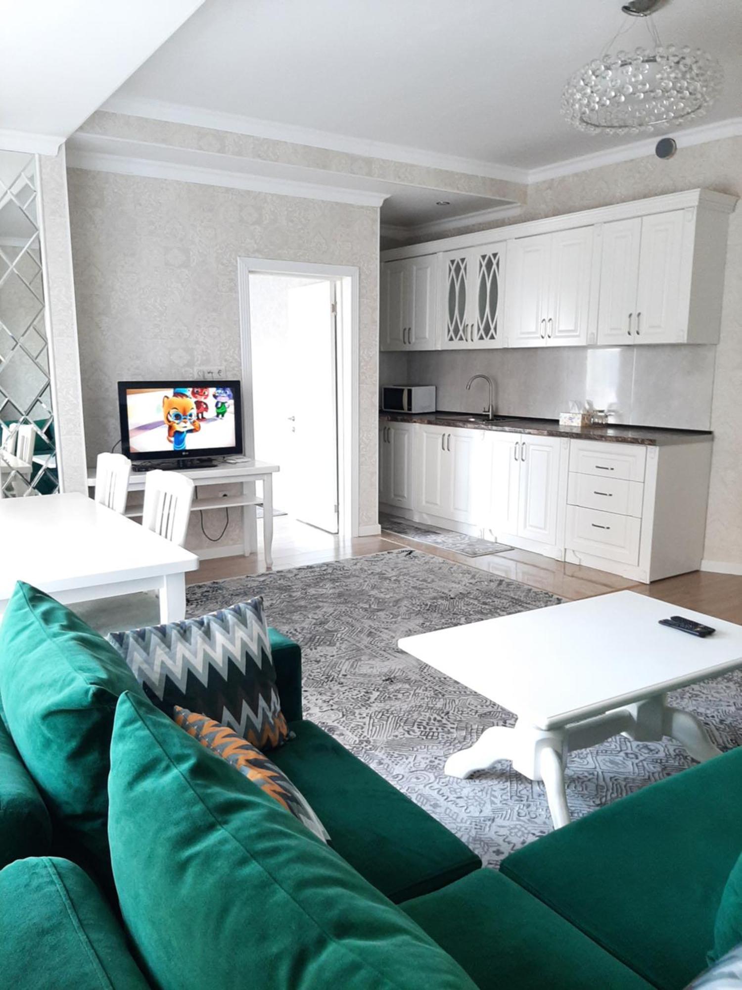 Comfortable Apartment Bishkek Exteriör bild